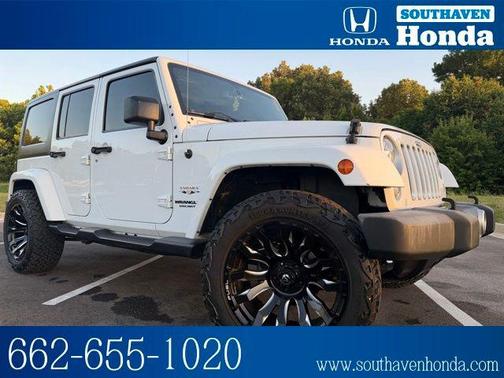 Bright White Clearcoat 2017 Jeep Wrangler Unlimited Sahara