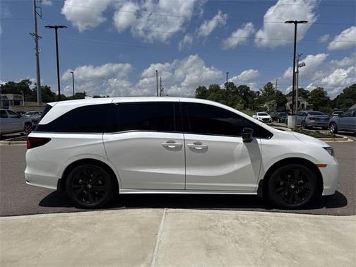 2024 Honda Odyssey Sport