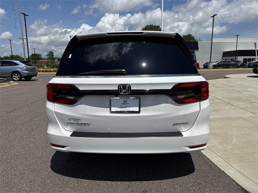 2024 Honda Odyssey Sport