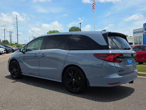 Sonic Gray Pearl 2023 Honda Odyssey Sport