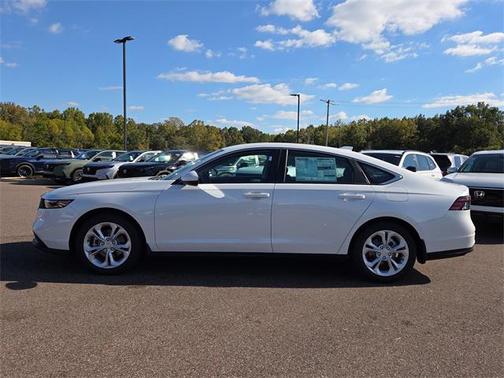 2025 Honda Accord LX 1.5T