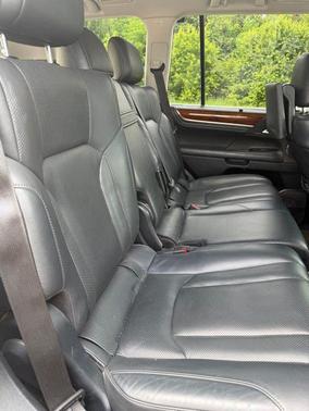 White Pearl 2018 Lexus LX 570 Base