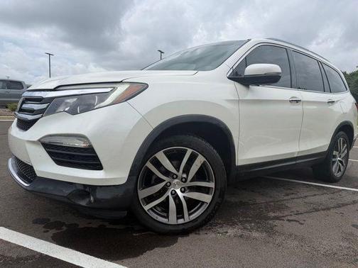 White Diamond Pearl 2016 Honda Pilot Touring
