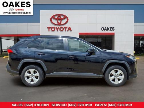 Midnight Black Metallic 2019 Toyota RAV4 XLE