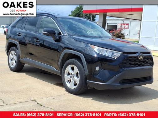 Midnight Black Metallic 2019 Toyota RAV4 XLE