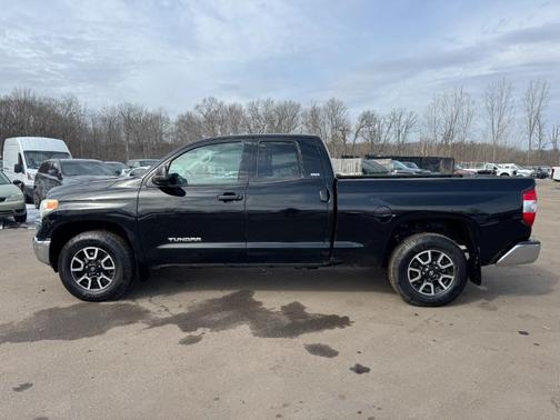 2015 Toyota Tundra SR5