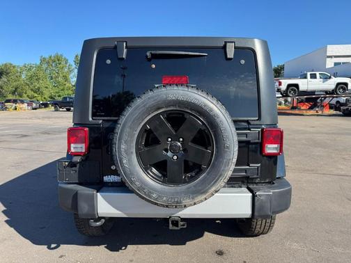2011 Jeep Wrangler Unlimited Sahara
