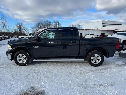 2015 RAM 1500 SLT