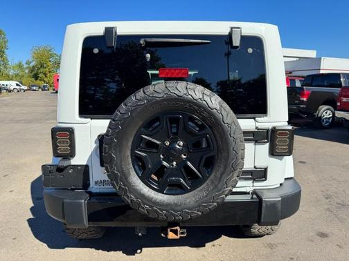 2014 Jeep Wrangler Unlimited Polar Edition