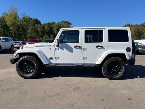 2014 Jeep Wrangler Unlimited Polar Edition