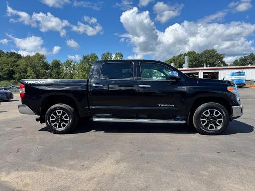 2015 Toyota Tundra SR5