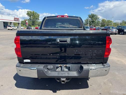2015 Toyota Tundra SR5