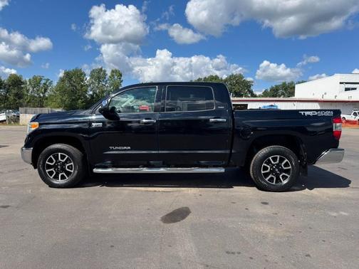 2015 Toyota Tundra SR5