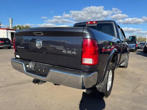 2017 RAM 1500 SLT