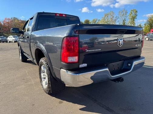 2017 RAM 1500 SLT