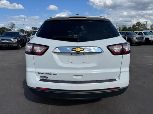 2017 Chevrolet Traverse LS