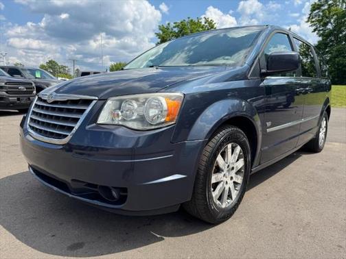 2009 Chrysler Town & Country Touring