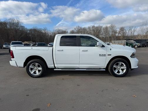 2015 RAM 1500 Sport