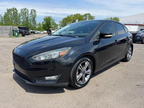 Shadow Black 2016 Ford Focus SE