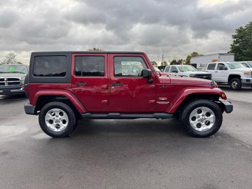 2013 Jeep Wrangler Unlimited Sahara