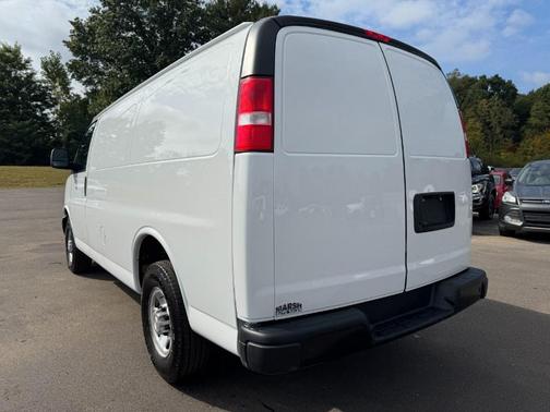 2022 Chevrolet Express 2500 RWD 2500 Regular Wheelbase WT