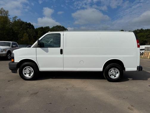 2022 Chevrolet Express 2500 RWD 2500 Regular Wheelbase WT