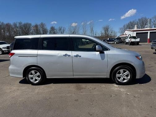 2015 Nissan Quest SV