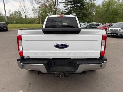 Oxford White 2019 Ford F-350 XLT