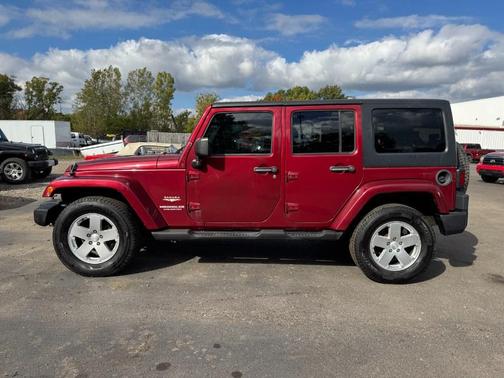 2011 Jeep Wrangler Unlimited Sahara