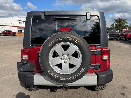2011 Jeep Wrangler Unlimited Sahara