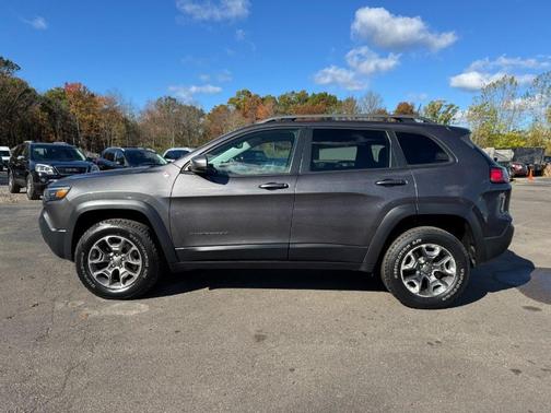 2020 Jeep Cherokee Trailhawk