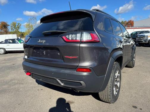 2020 Jeep Cherokee Trailhawk