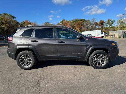 2020 Jeep Cherokee Trailhawk