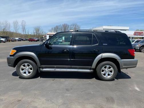 2004 Toyota Sequoia SR5