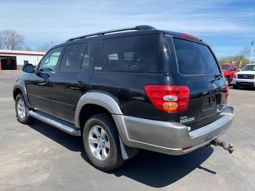 2004 Toyota Sequoia SR5