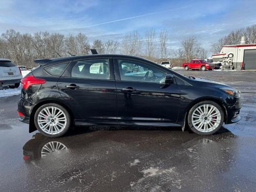 2016 Ford Focus ST 