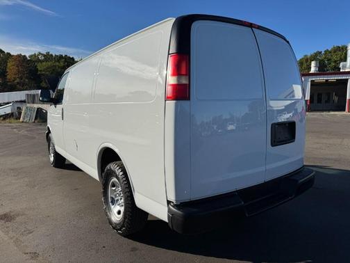 2015 GMC Savana 2500 Work Van