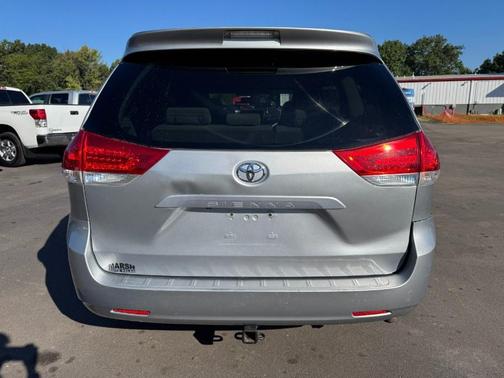2013 Toyota Sienna LE
