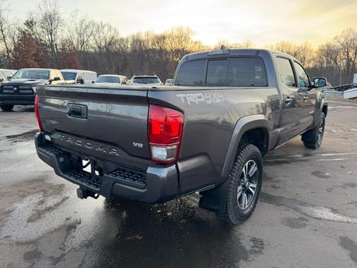 2016 Toyota Tacoma TRD Sport