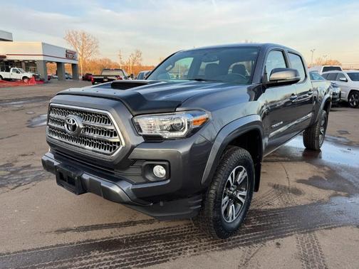2016 Toyota Tacoma TRD Sport
