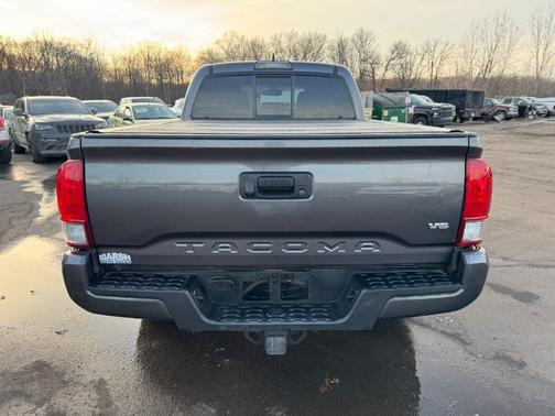 2016 Toyota Tacoma TRD Sport