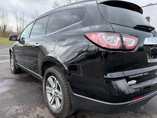 2017 Chevrolet Traverse 2LT