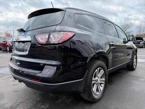 2017 Chevrolet Traverse 2LT