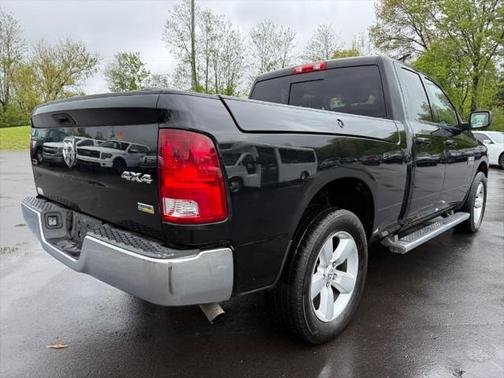2019 RAM 1500 SLT