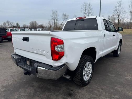 Super White 2016 Toyota Tundra SR5