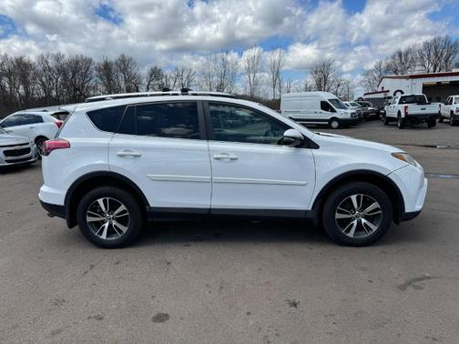 Super White 2016 Toyota RAV4 XLE