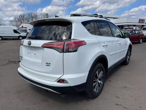 Super White 2016 Toyota RAV4 XLE