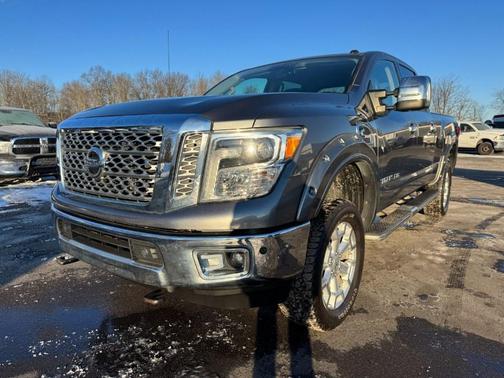 2016 Nissan Titan XD SL