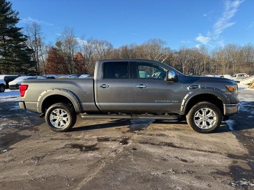 2016 Nissan Titan XD SL