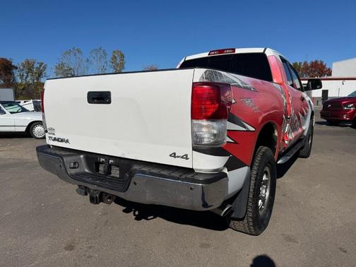 2011 Toyota Tundra Grade
